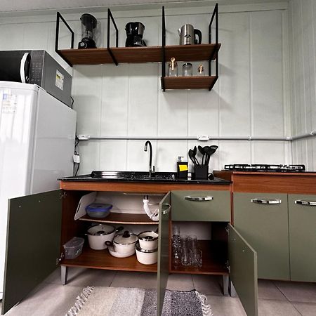 Kitnet Container Com Garagem Villa Itapema Buitenkant foto